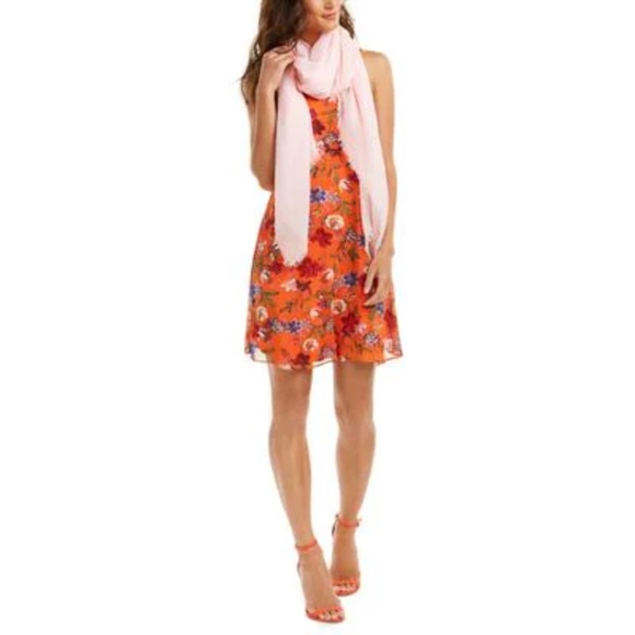 Echo 23 Versatile Lightweight Crinkle Textured Wrap - Picture 3 of 3